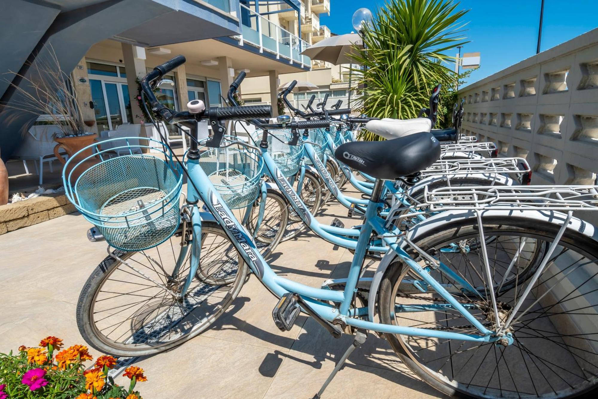 Hotel Astoria Cervia Eksteriør billede